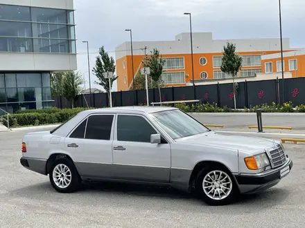 Mercedes-Benz E 220 1993 года за 2 200 000 тг. в Кызылорда – фото 5