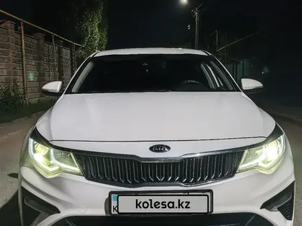 Kia K5 2019 года за 8 400 000 тг. в Алматы