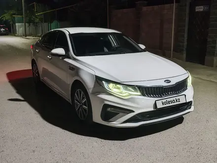 Kia K5 2019 года за 8 400 000 тг. в Алматы – фото 4