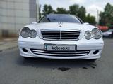 Mercedes-Benz C 200 2005 годаүшін3 700 000 тг. в Усть-Каменогорск – фото 4