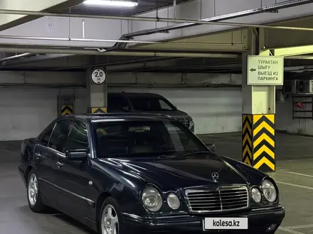 Mercedes-Benz E 320 1997 года за 2 950 000 тг. в Туркестан – фото 5