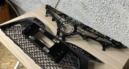 РЕШЕТКА В БАМПЕР НА TOYOTA CAMRY 70 XSE SE АМЕРИКАНЕЦ за 1 500 тг. в Алматы – фото 2