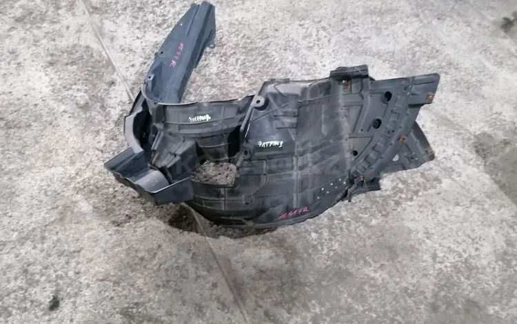 Подкрылки. Ниссан Элгранд за 30 000 тг. в Алматы