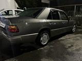 Mercedes-Benz E 260 1989 годаfor1 200 000 тг. в Алматы – фото 4