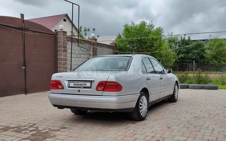 Mercedes-Benz E 280 1996 года за 2 400 000 тг. в Алматы