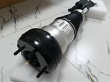 Передние пневмостойки Mercedes W222 A2223204913/A2223205013 — Mercedes за 189 000 тг. в Астана