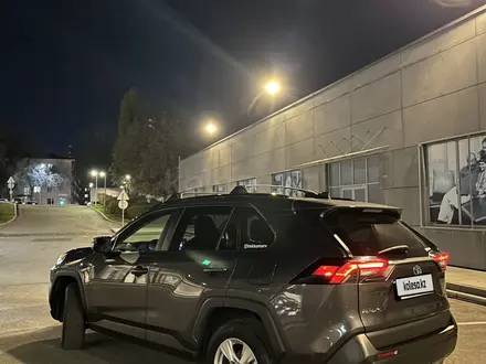 Toyota RAV4 2019 года за 12 300 000 тг. в Алматы – фото 5