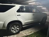 Toyota Fortuner 2007 годаfor8 500 000 тг. в Алматы – фото 4