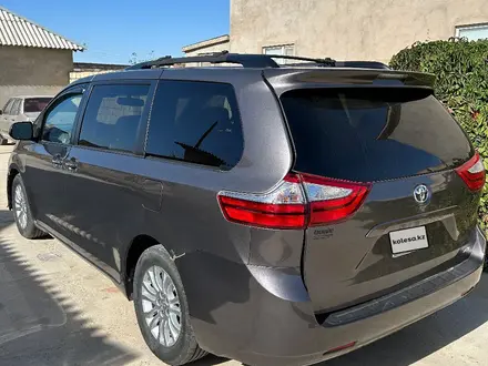 Toyota Sienna 2014 года за 8 955 555 тг. в Актау