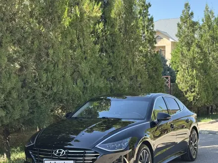 Hyundai Sonata 2021 года за 11 500 000 тг. в Шымкент