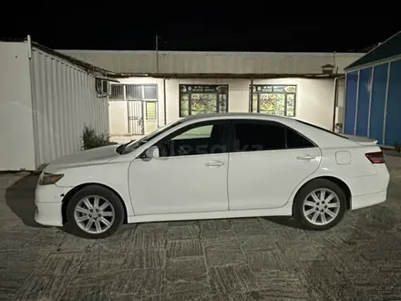 Toyota Camry 2010 года за 6 200 000 тг. в Жанаозен – фото 9