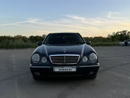 Mercedes-Benz E 320 1999 года за 4 000 000 тг. в Караганда – фото 4