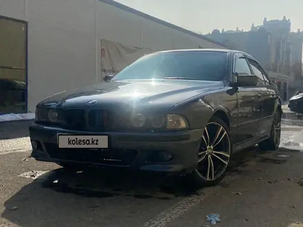 BMW 528 2000 года за 3 000 000 тг. в Алматы – фото 3