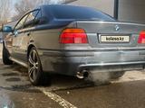 BMW 528 2000 года за 3 000 000 тг. в Алматы – фото 4