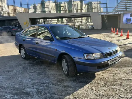 Toyota Carina E 1997 года за 2 600 000 тг. в Астана