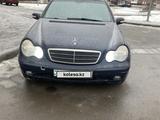 Mercedes-Benz C 240 2001 года за 2 500 000 тг. в Павлодар – фото 2