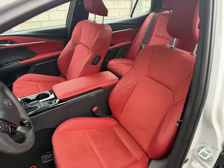Toyota Camry 2025 года за 18 500 000 тг. в Алматы – фото 9