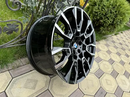 Оригинальные диски R21 на BMW X5 (G05), BMW X6 (G06), BMW X7 (G07) БМВ за 870 000 тг. в Алматы – фото 6
