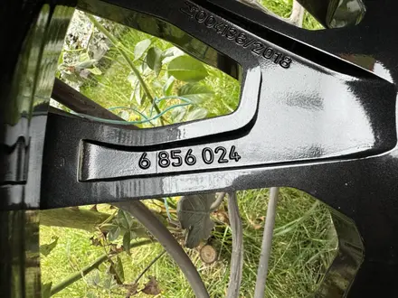 Оригинальные диски R21 на BMW X5 (G05), BMW X6 (G06), BMW X7 (G07) БМВ за 870 000 тг. в Алматы – фото 10