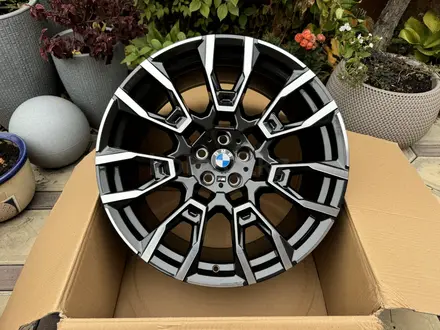 Оригинальные диски R21 на BMW X5 (G05), BMW X6 (G06), BMW X7 (G07) БМВ за 870 000 тг. в Алматы – фото 15