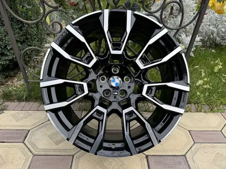 Оригинальные диски R21 на BMW X5 (G05), BMW X6 (G06), BMW X7 (G07) БМВ за 870 000 тг. в Алматы – фото 20