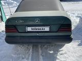 Mercedes-Benz E 200 1989 года за 1 300 000 тг. в Семей – фото 3