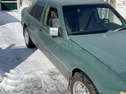 Mercedes-Benz E 200 1989 года за 1 200 000 тг. в Урджар – фото 2