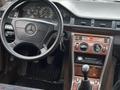 Mercedes-Benz E 260 1991 годаүшін2 300 000 тг. в Алматы – фото 17