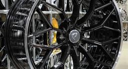 19 5 на 114.3 новые диски за 300 000 тг. в Астана