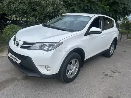 Toyota RAV4 2015 года за 11 300 000 тг. в Алматы – фото 2