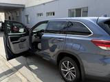 Toyota Highlander 2018 годаүшін13 500 000 тг. в Актау – фото 2