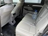Toyota Highlander 2018 годаүшін13 500 000 тг. в Актау – фото 5