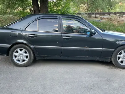 Mercedes-Benz C 200 1995 года за 1 300 000 тг. в Алматы – фото 6