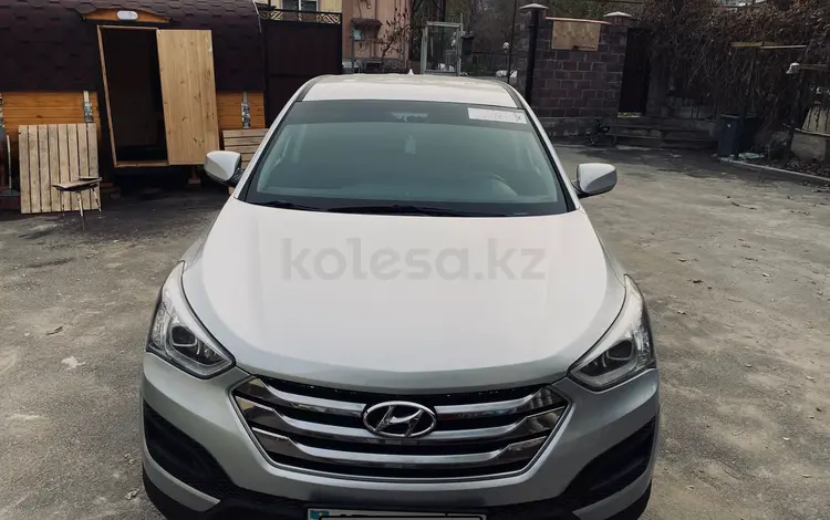 Hyundai Santa Fe 2015 годаүшін8 900 000 тг. в Алматы