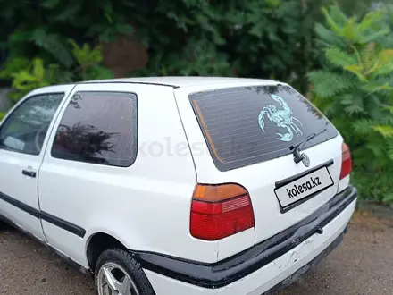 Volkswagen Golf 1995 года за 1 200 000 тг. в Алматы