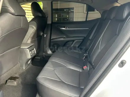 Toyota Camry Prestige 2024 года за 15 990 000 тг. в Алматы – фото 11