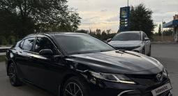 Toyota Camry 2022 года за 14 200 000 тг. в Семей – фото 4