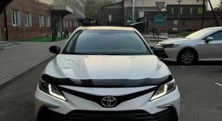 Toyota Camry 2022 года за 12 500 000 тг. в Алматы