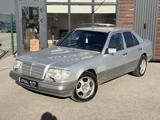Mercedes-Benz E 200 1991 года за 1 900 000 тг. в Караганда – фото 2