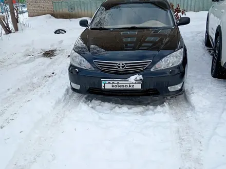 Toyota Camry 2004 года за 5 600 000 тг. в Петропавловск – фото 3