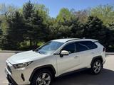 Toyota RAV4 2020 года за 15 500 000 тг. в Тараз