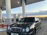 Mercedes-Benz E 320 1998 годаүшін5 500 000 тг. в Астана – фото 4