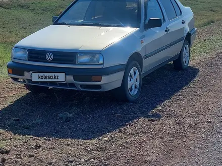 Volkswagen Vento 1993 года за 1 000 000 тг. в Караганда – фото 4