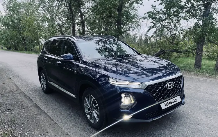 Hyundai Santa Fe 2020 года за 13 700 000 тг. в Караганда