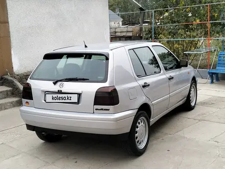 Volkswagen Golf 1996 года за 3 300 000 тг. в Алматы – фото 22