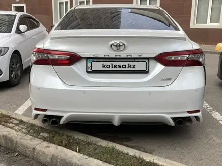 Toyota Camry 2018 года за 12 700 000 тг. в Алматы – фото 4