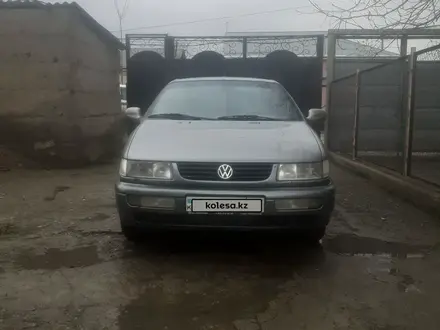 Volkswagen Passat 1994 года за 1 640 000 тг. в Шымкент – фото 4