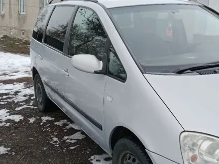 Ford Galaxy 2001 года за 2 300 000 тг. в Алматы – фото 3