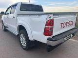 Toyota Hilux 2014 года за 8 000 000 тг. в Астана – фото 2