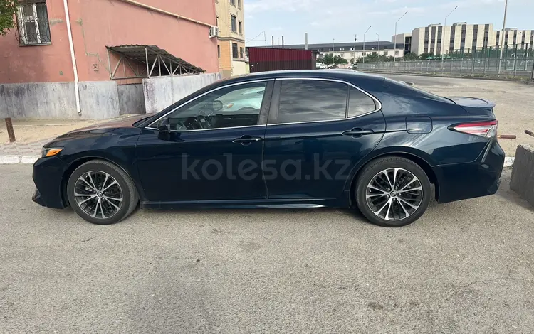 Toyota Camry 2018 годаfor8 490 000 тг. в Актау